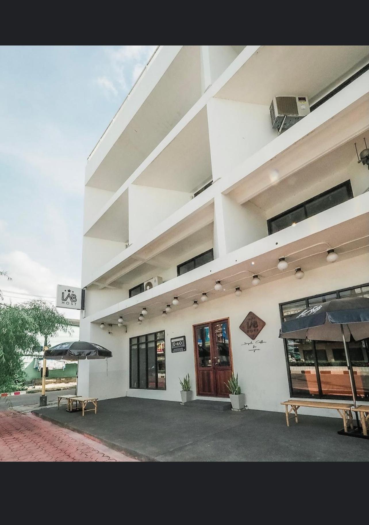 Labkoff Cafe And Hostel Kanchanaburi Exterior photo